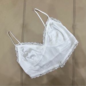 GARAGE White Cropped Top